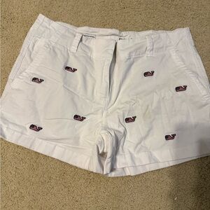 White vineyard vine American flag shorts
